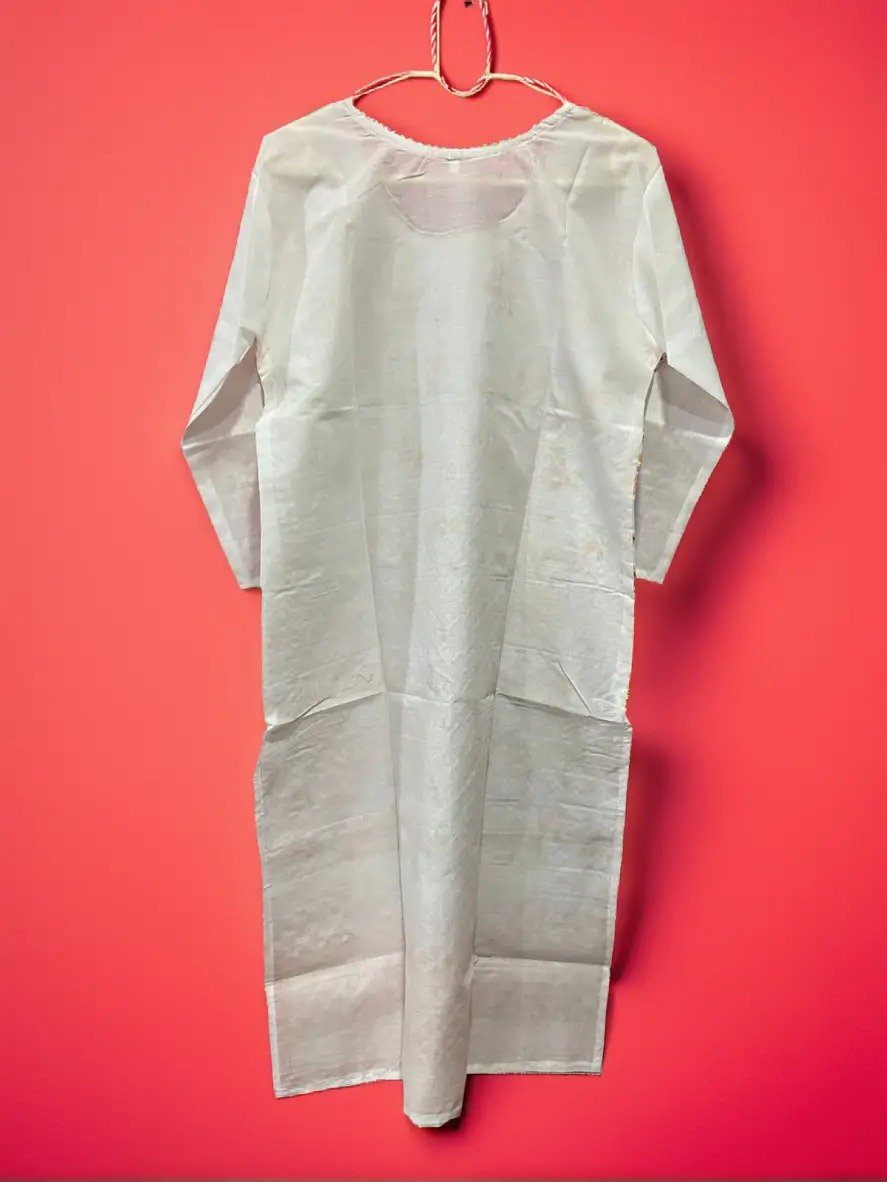TW Women Pure Cotton White Multicolour Chikankari Printed Kurta - Image 3