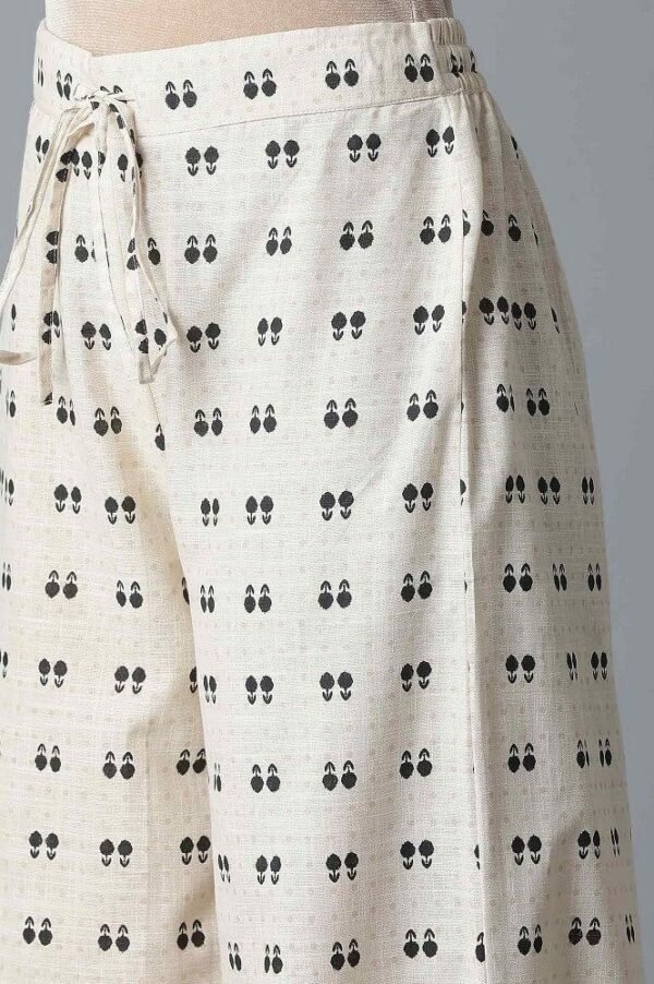 Ecru Ikkat Printed Carrot Pants - Image 7