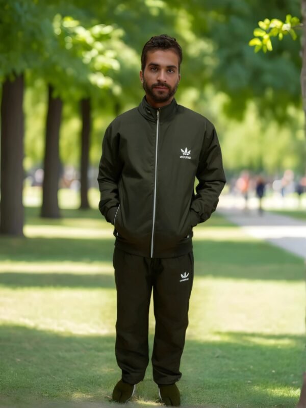 TW Winter Polyester Green Track Suit With Fleece Zipper for men and women