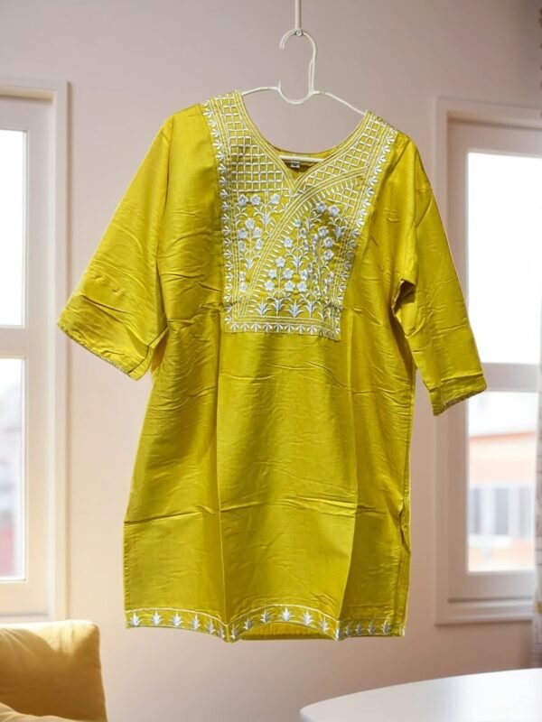 TW Women Solidcolor Rayon Blend Embroidery Short Kurta - Image 3