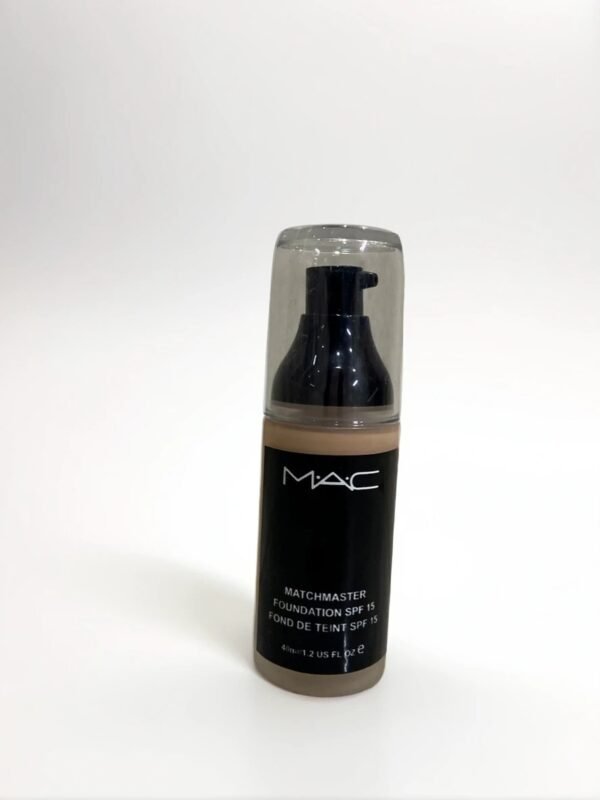 MAC MatchMaster NC 20 SPF 15 Foundation - Image 3
