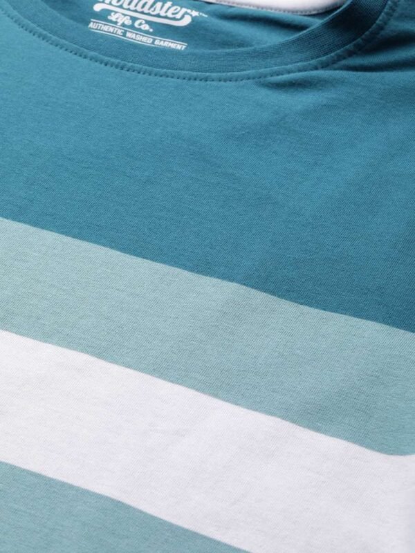 Roadster Men Blue White Pure Cotton Colourblocked Round Neck Pure Cotton T-shirt - Image 2