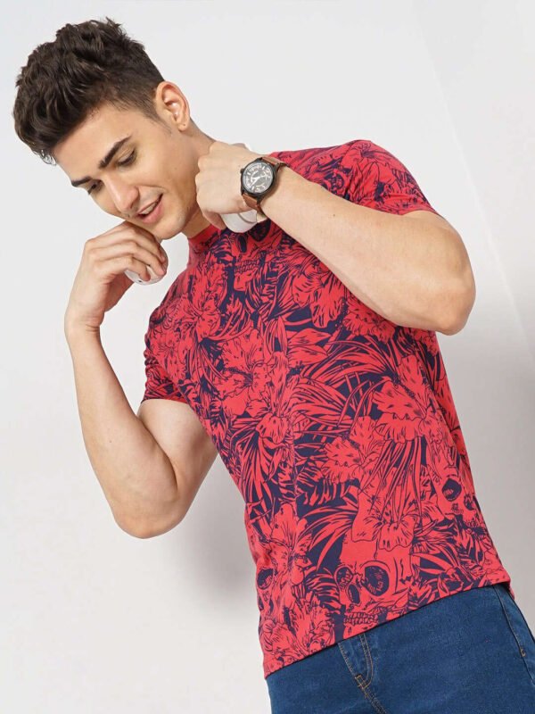 The Indian Garage Men's Red Slim Fit Tropical Print Round Neck T-shirt
